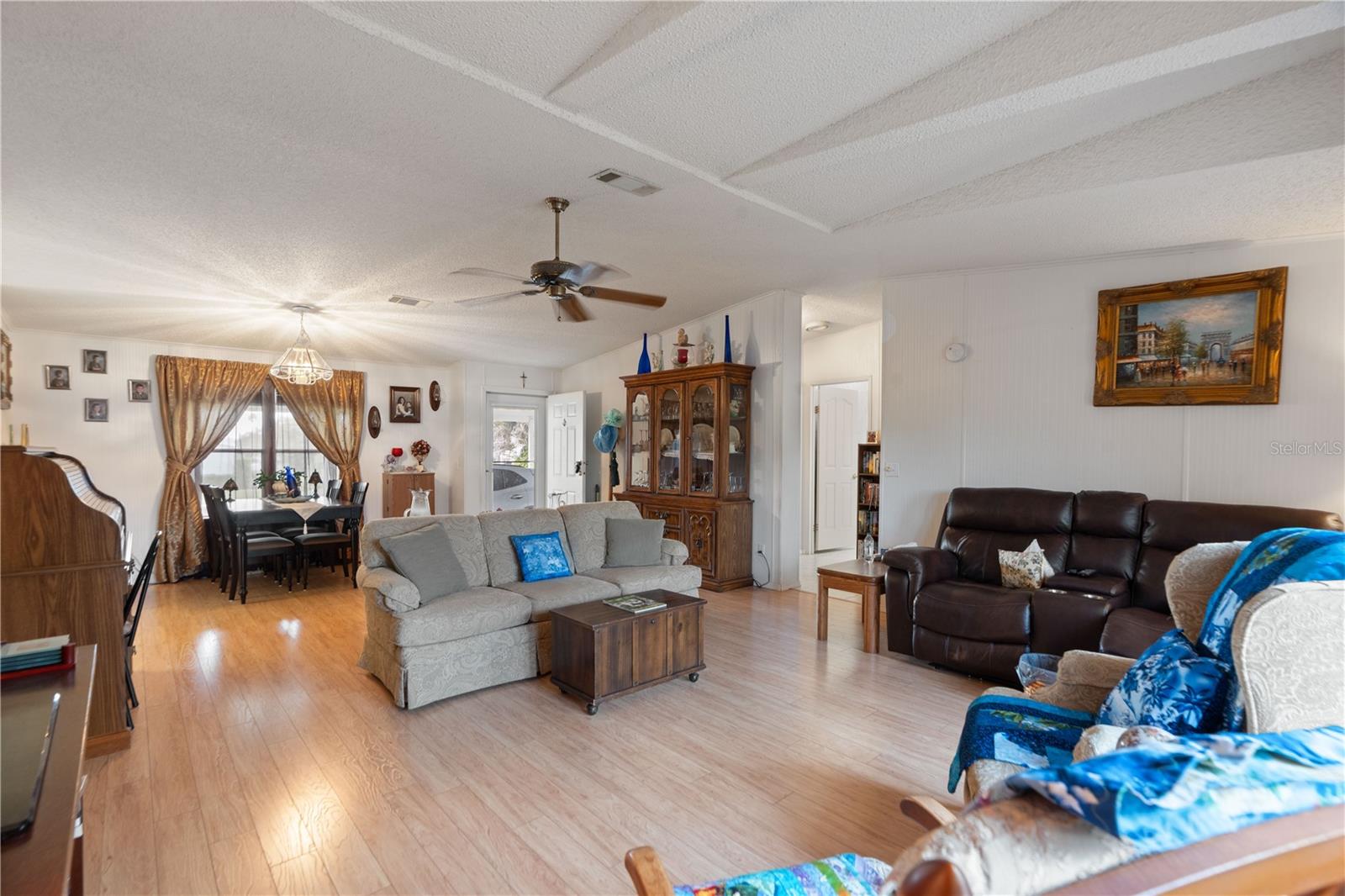 Image 13 of 41 For 9348 Scepter Avenue