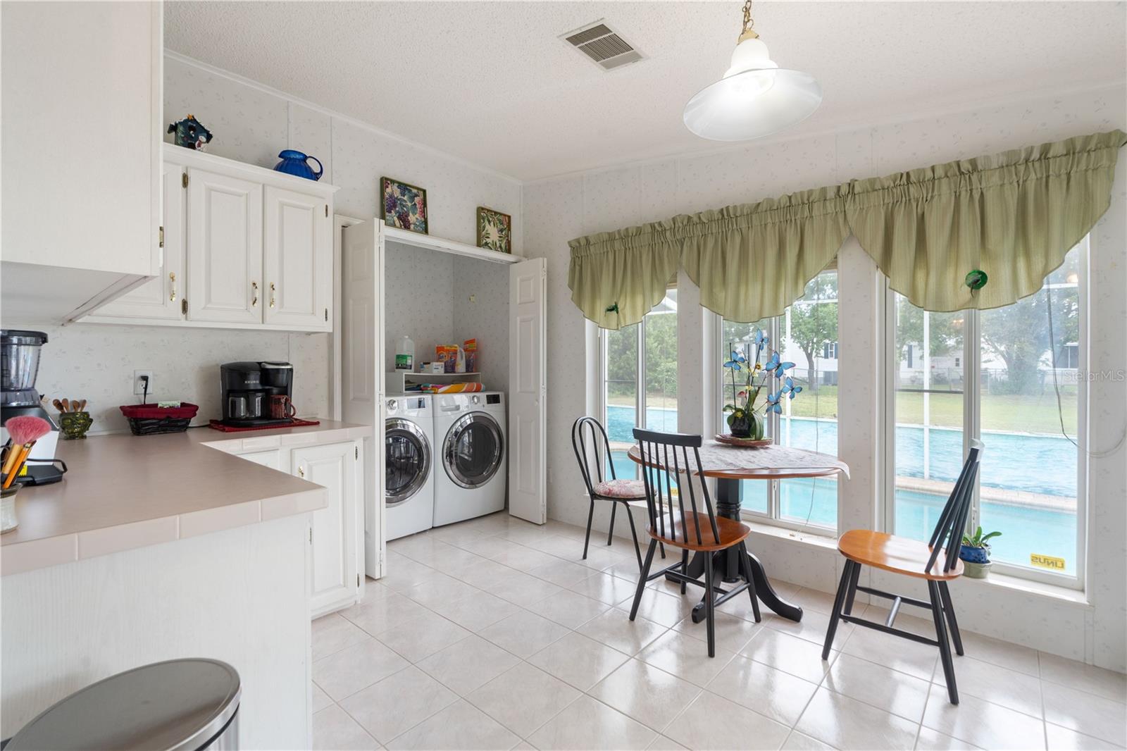 Image 17 of 41 For 9348 Scepter Avenue
