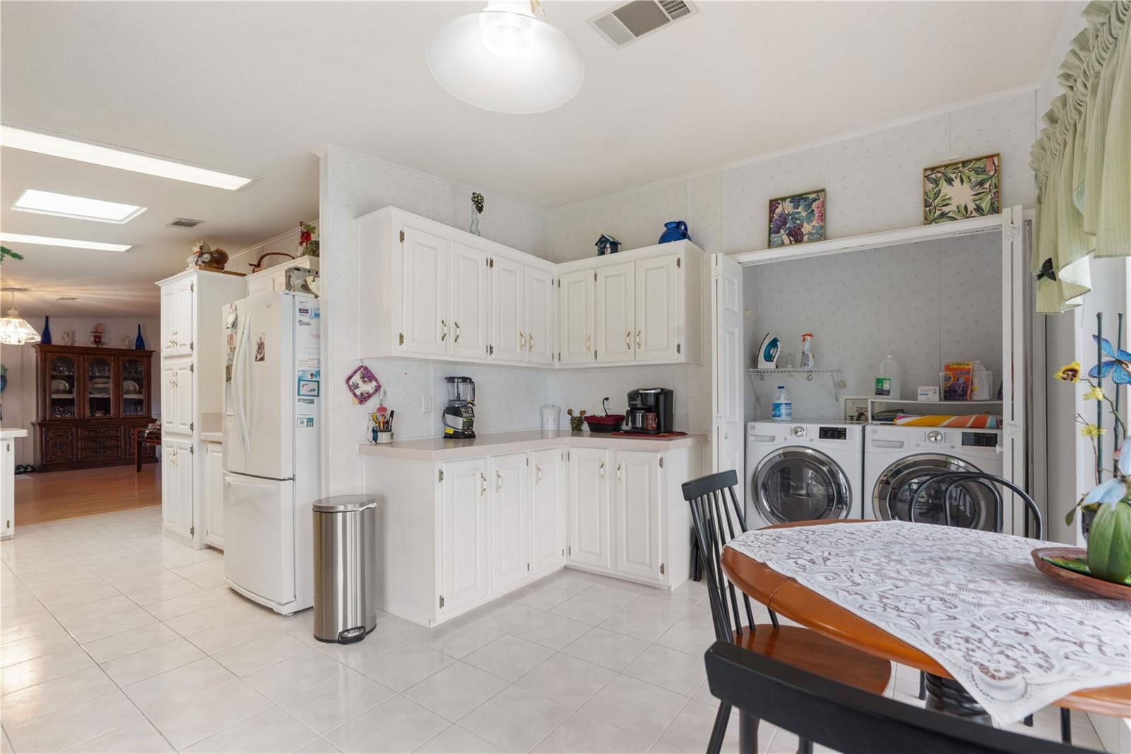Image 18 of 41 For 9348 Scepter Avenue