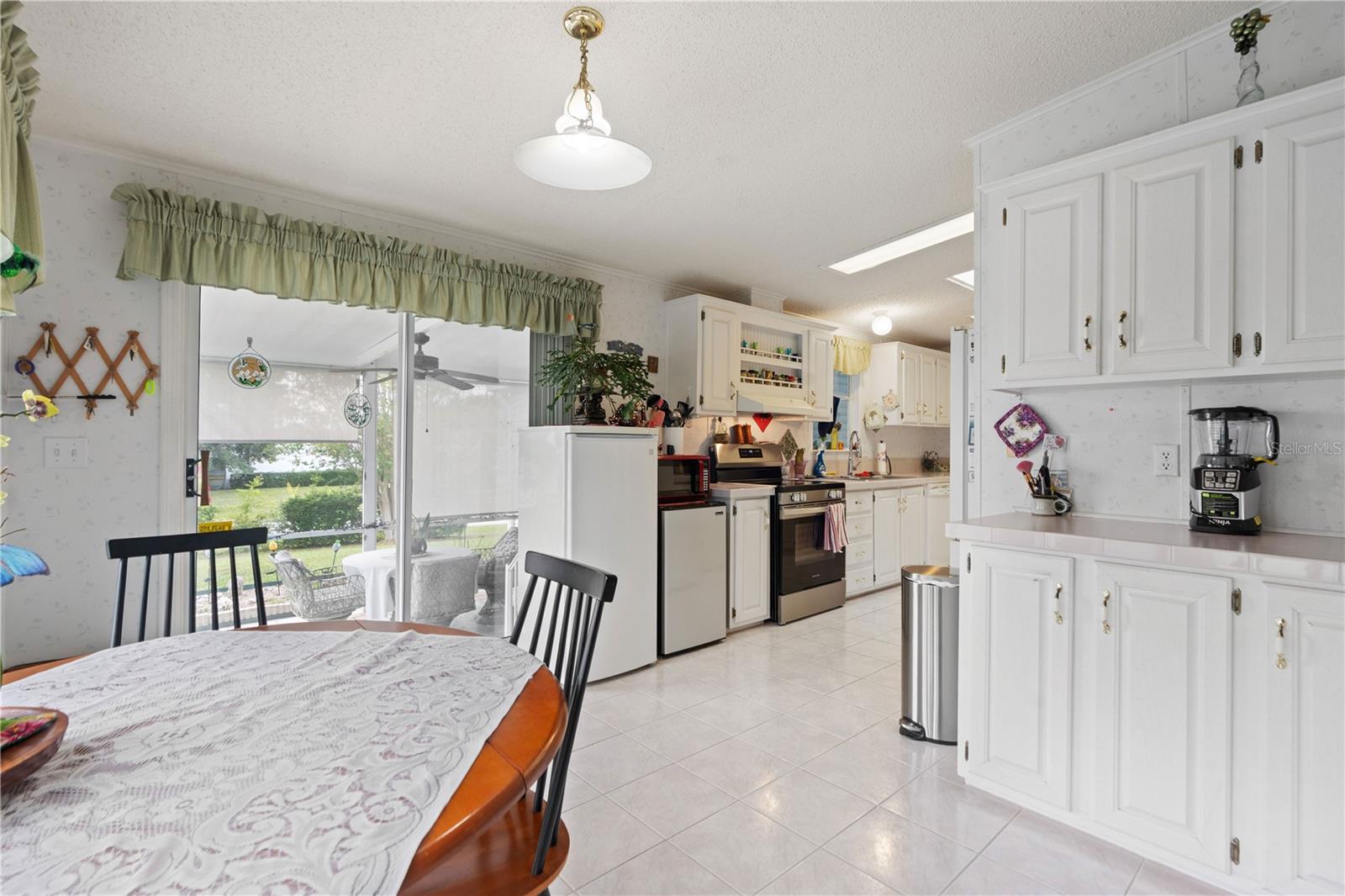 Image 19 of 41 For 9348 Scepter Avenue