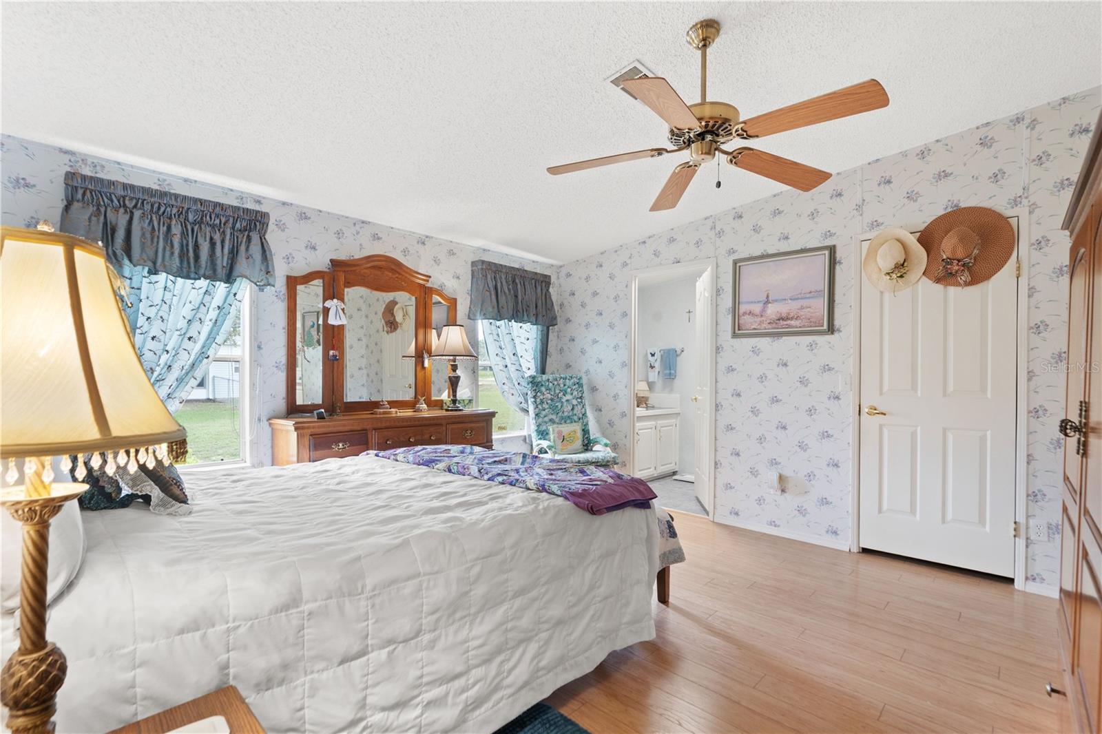 Image 21 of 41 For 9348 Scepter Avenue