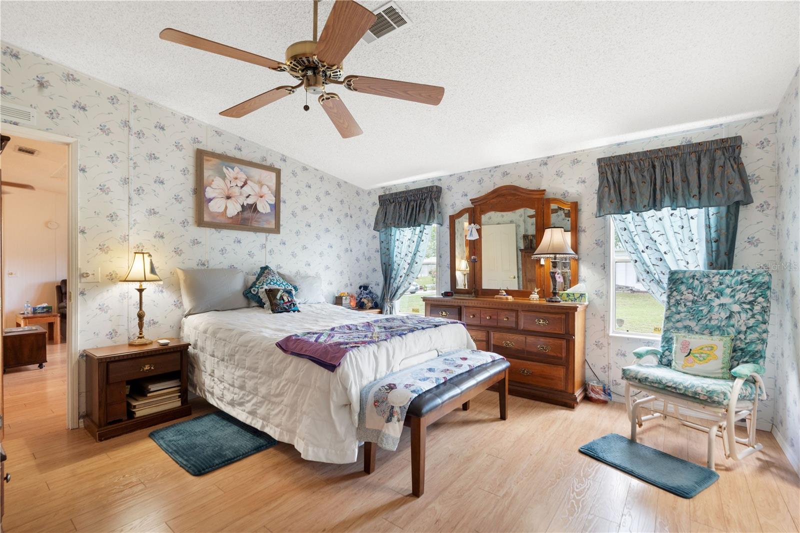 Image 22 of 41 For 9348 Scepter Avenue