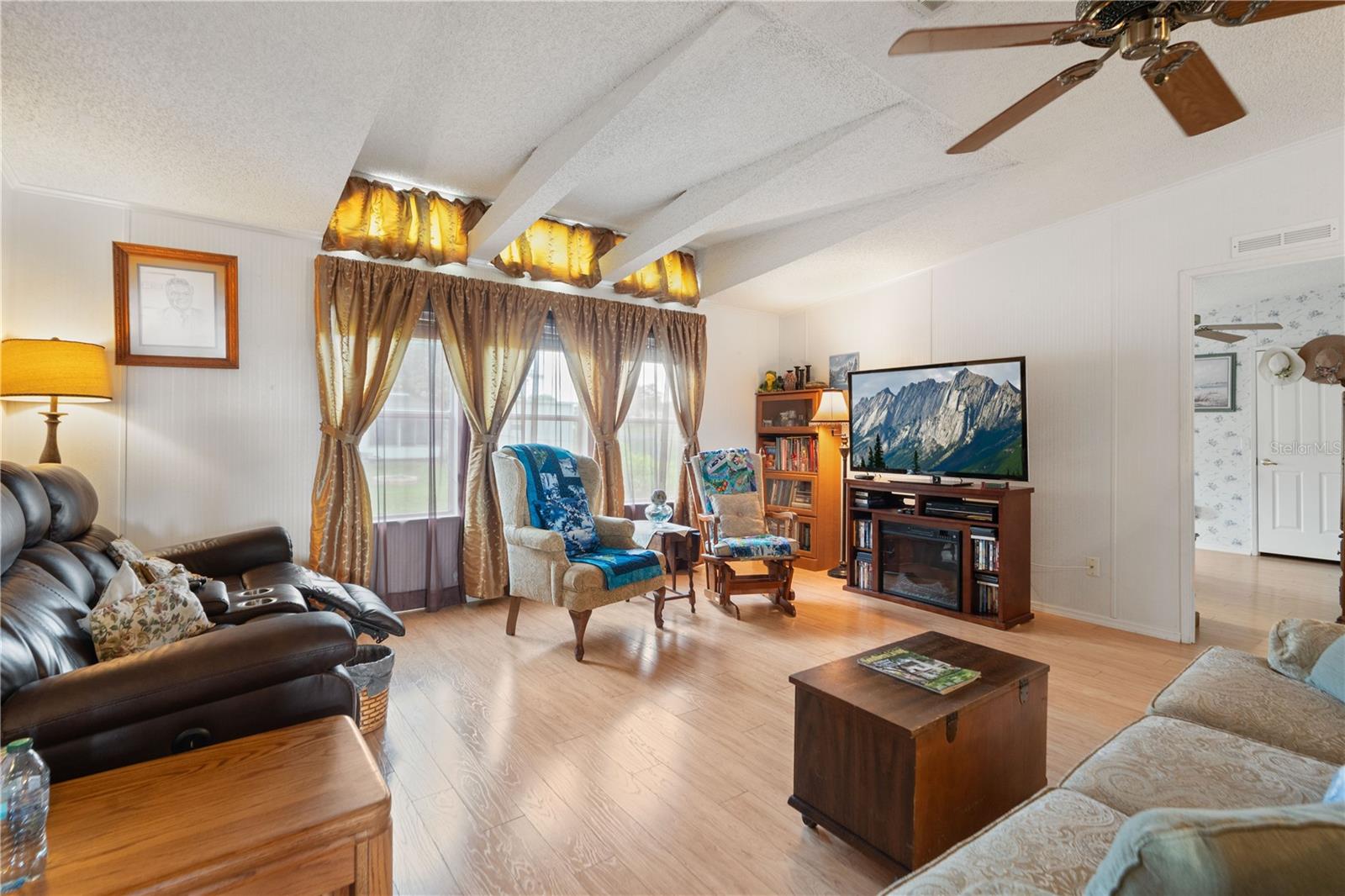 Image 9 of 41 For 9348 Scepter Avenue