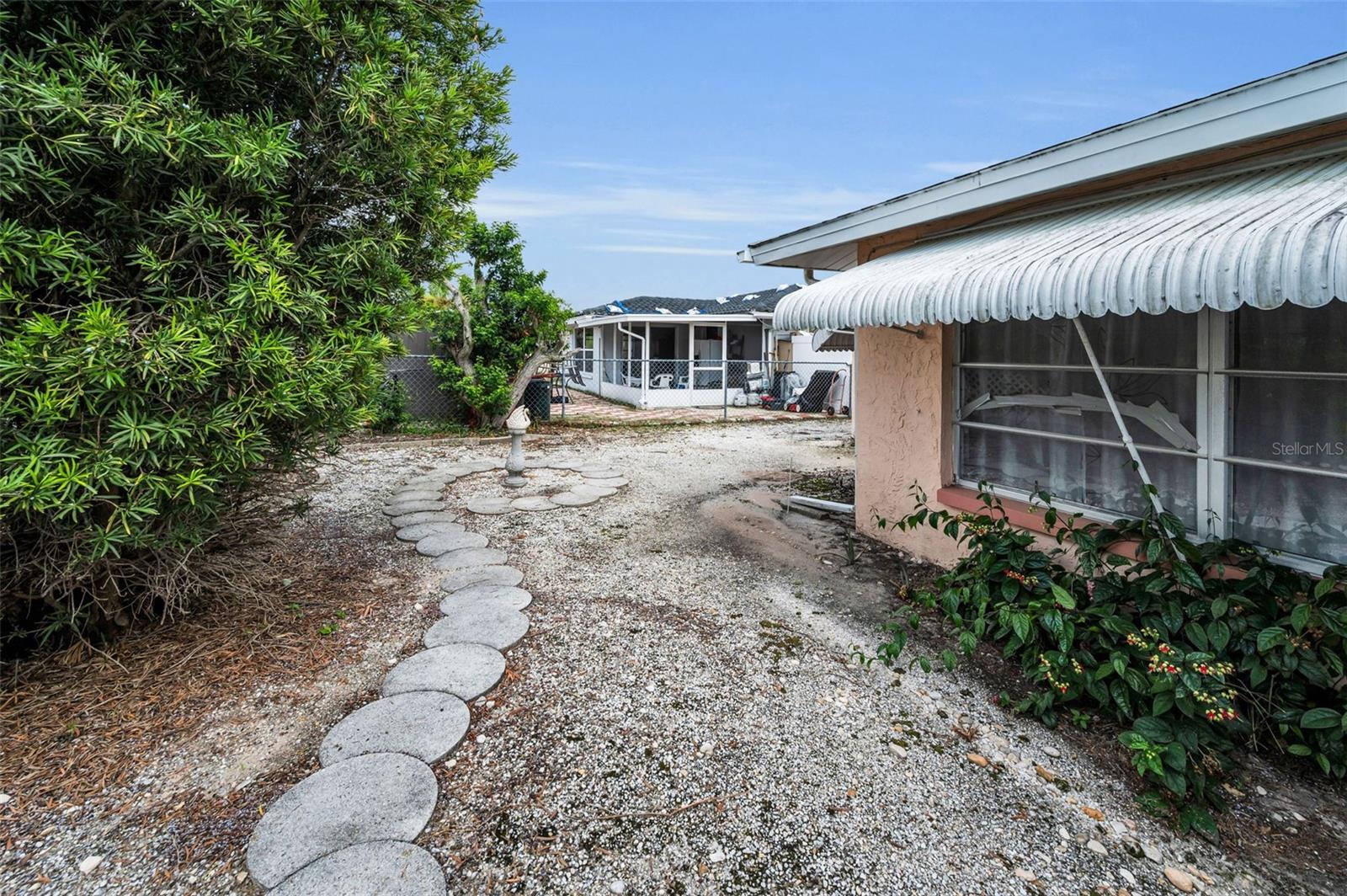 Image 41 of 56 For 7735 Canna Drive