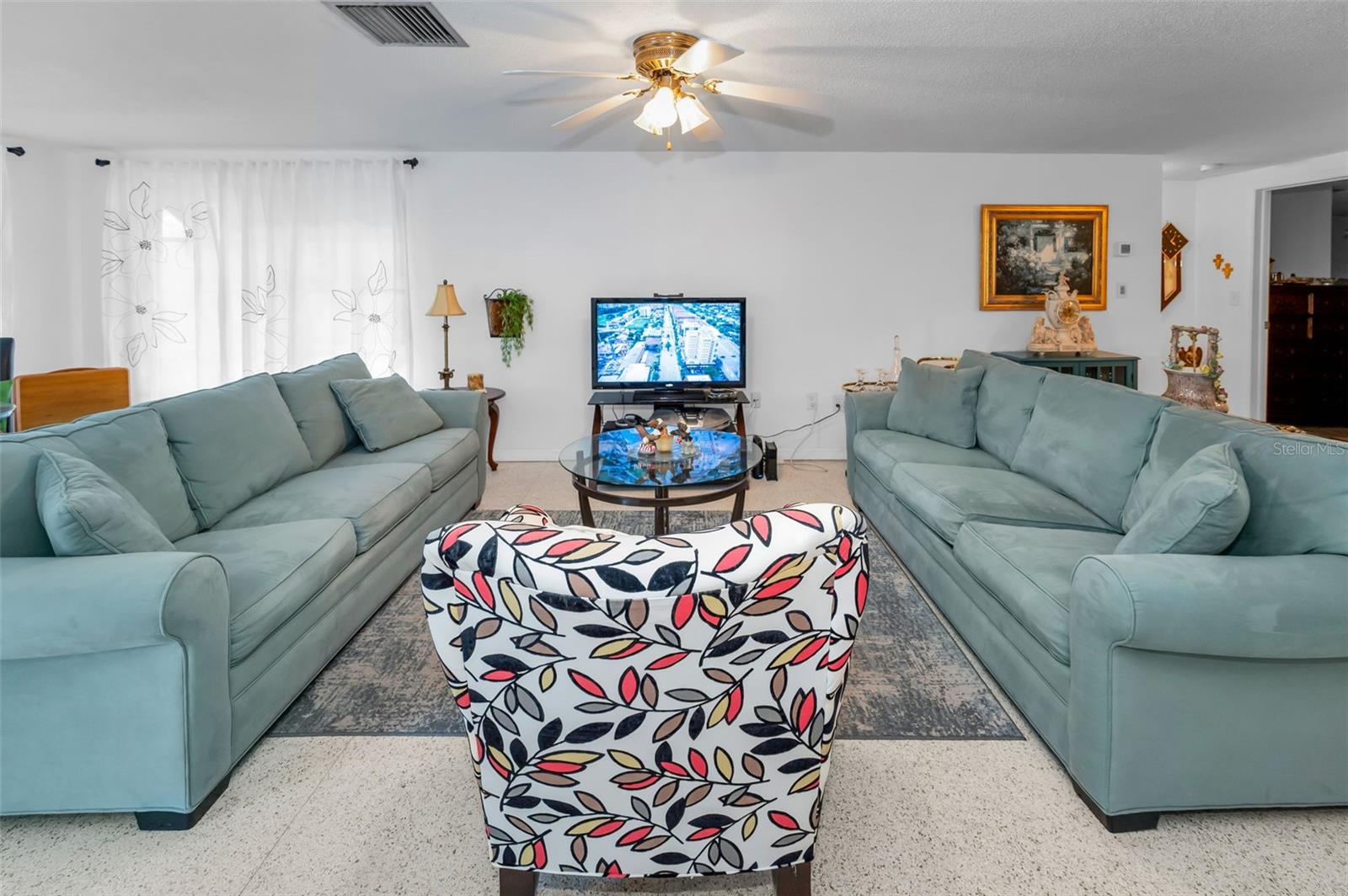 Image 7 of 56 For 7735 Canna Drive