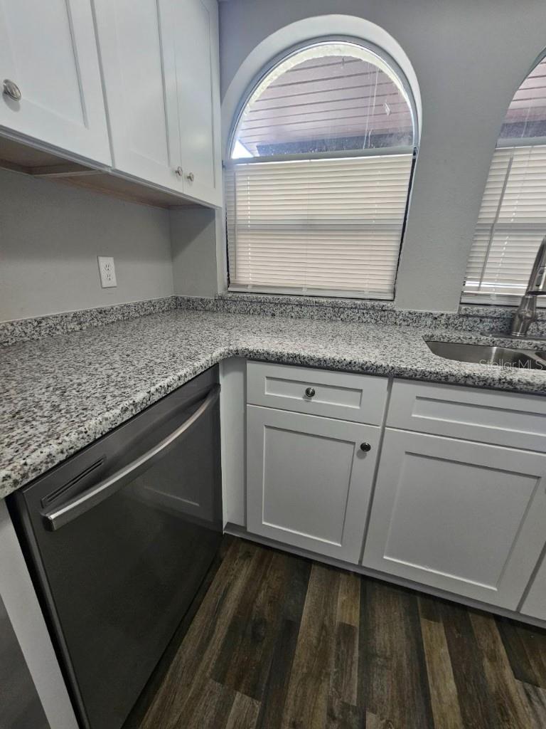 Image 15 of 25 For 9131 Lingrove Road