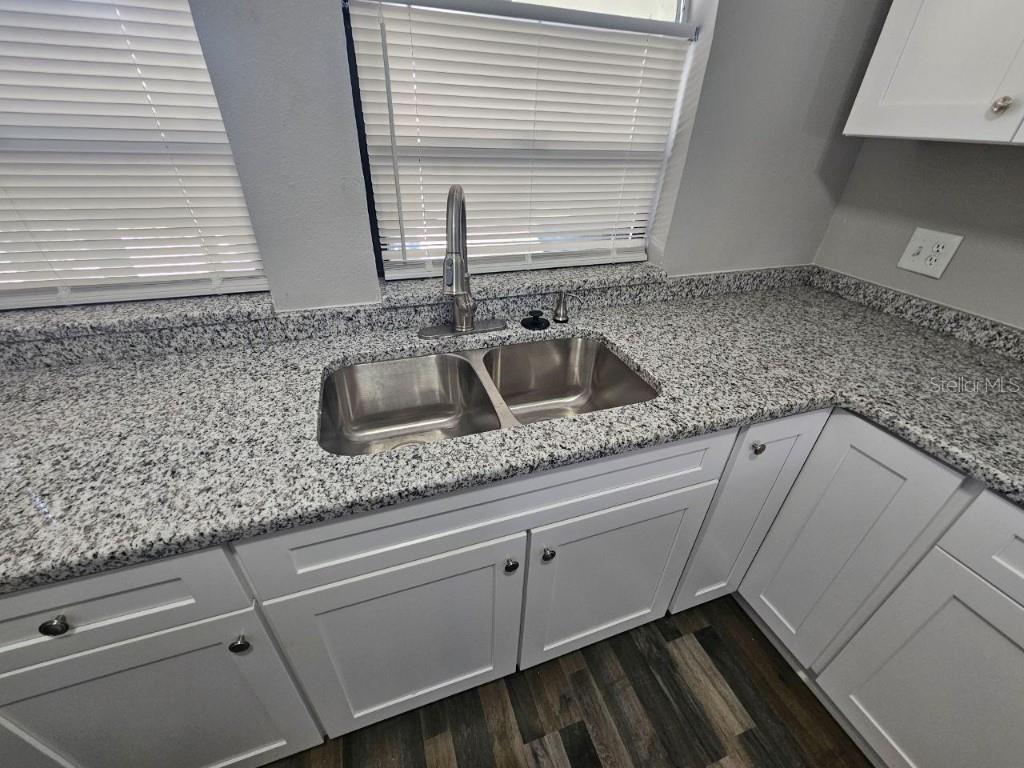 Image 16 of 25 For 9131 Lingrove Road