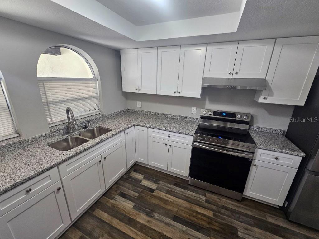 Image 17 of 25 For 9131 Lingrove Road