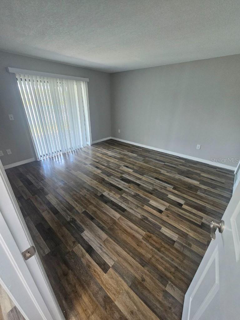 Image 21 of 25 For 9131 Lingrove Road