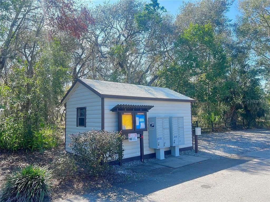 Image 7 of 25 For 9131 Lingrove Road