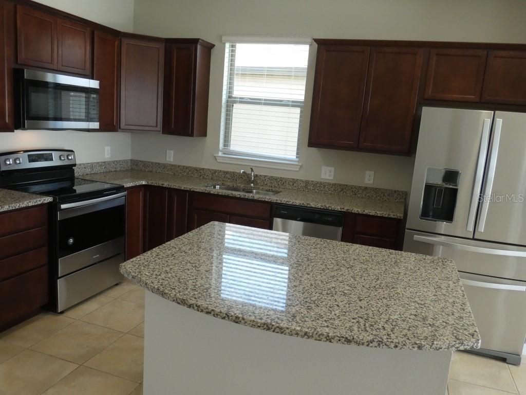 Image 14 of 32 For 8739 Micmac Court