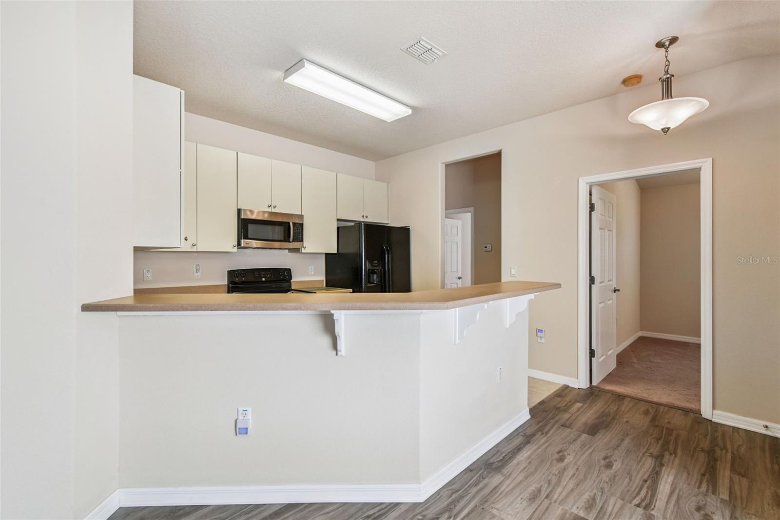 Image 18 of 70 For 8546 Corinthian Way