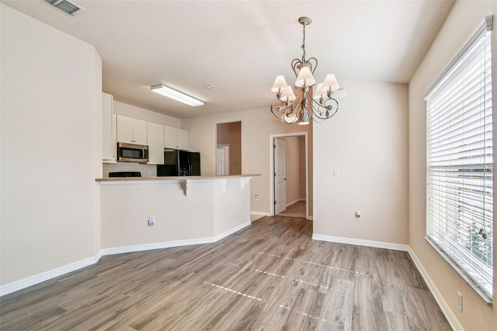 Image 22 of 70 For 8546 Corinthian Way