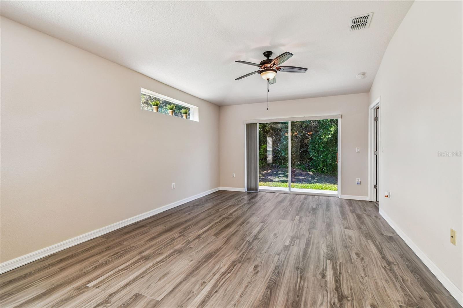 Image 24 of 70 For 8546 Corinthian Way