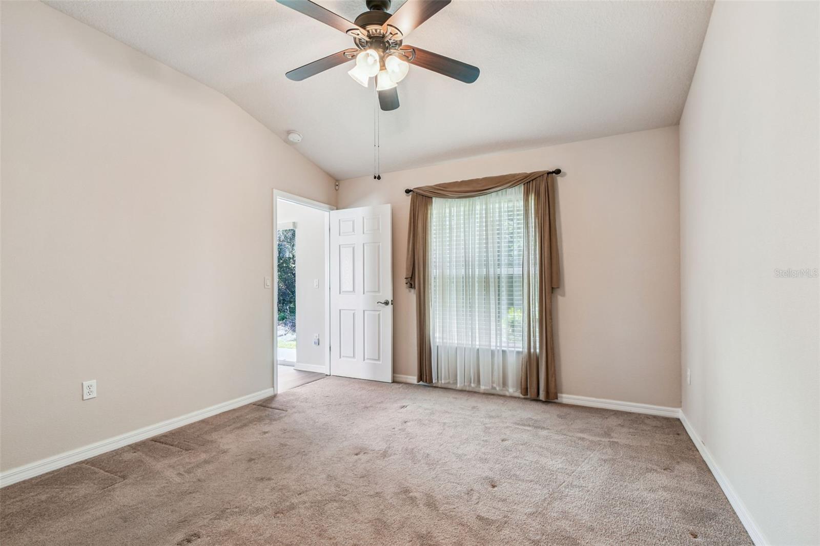 Image 29 of 70 For 8546 Corinthian Way