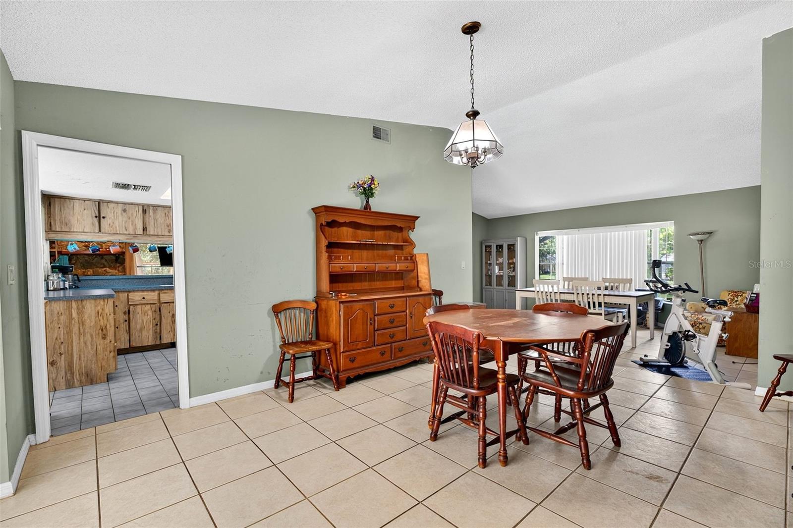 Image 16 of 48 For 11345 Blackwood Drive