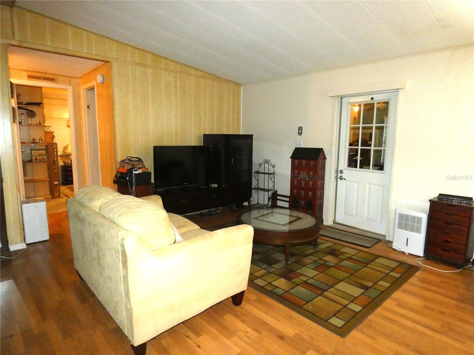 Image 12 of 46 For 9633 Ray Street