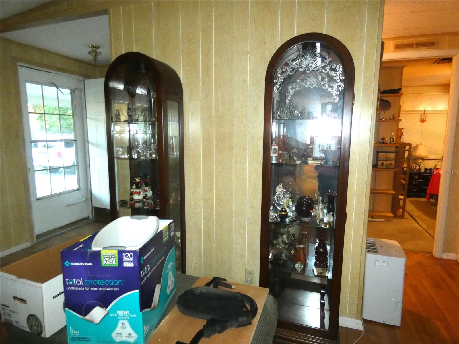 Image 14 of 46 For 9633 Ray Street