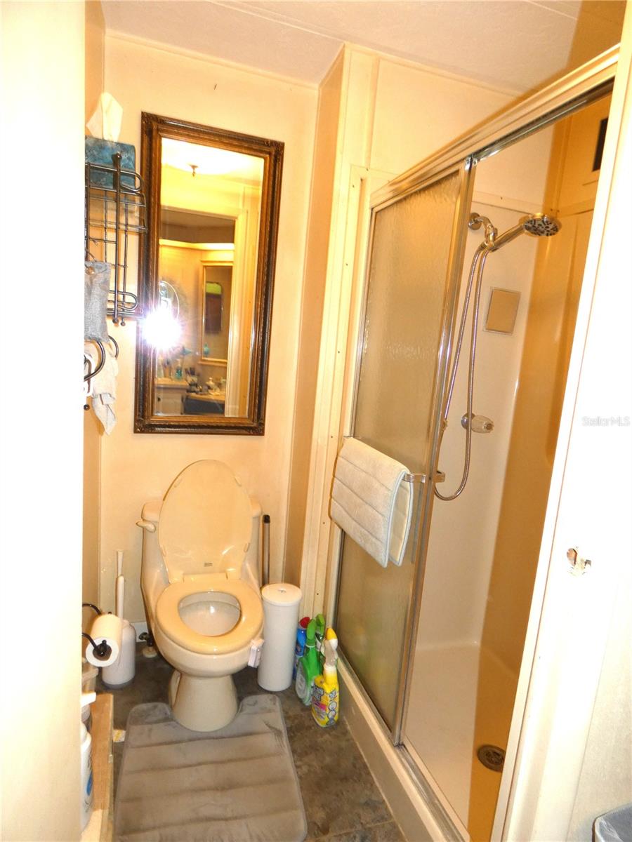 Image 41 of 46 For 9633 Ray Street