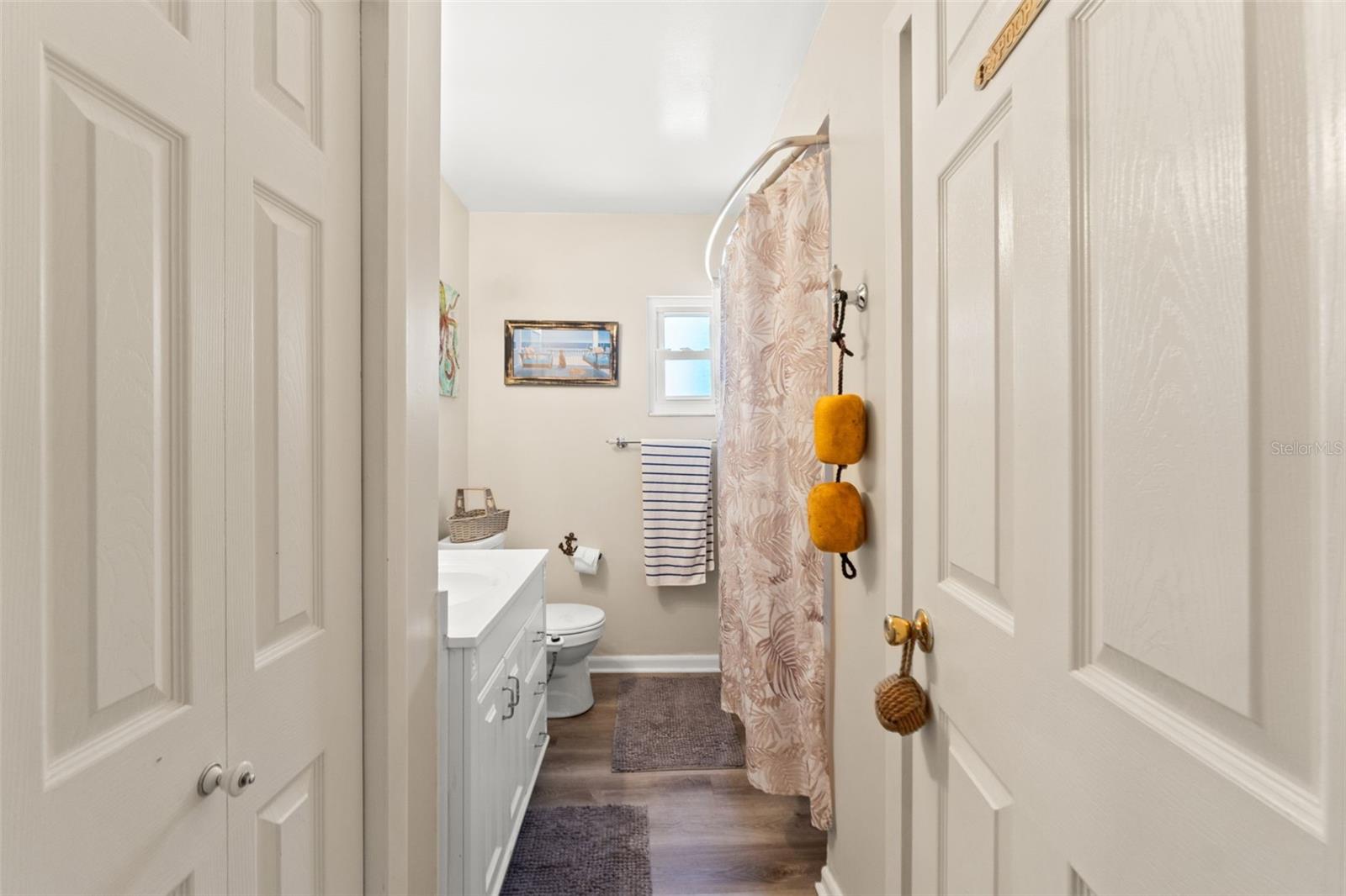 Listing photo id 20 for 4632 Heavens Way