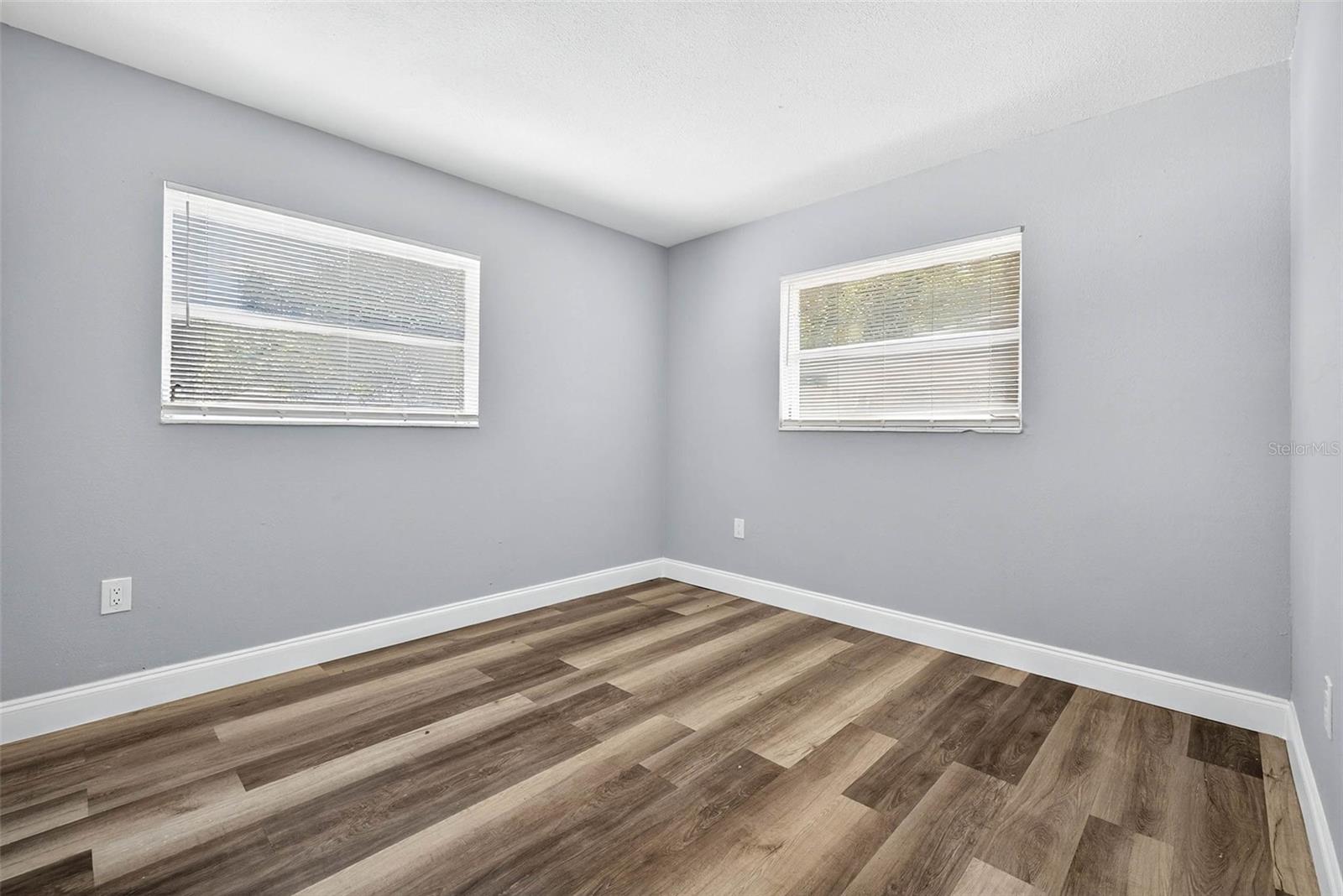 Image 17 of 27 For 1816 Bayshore Gardens Parkway