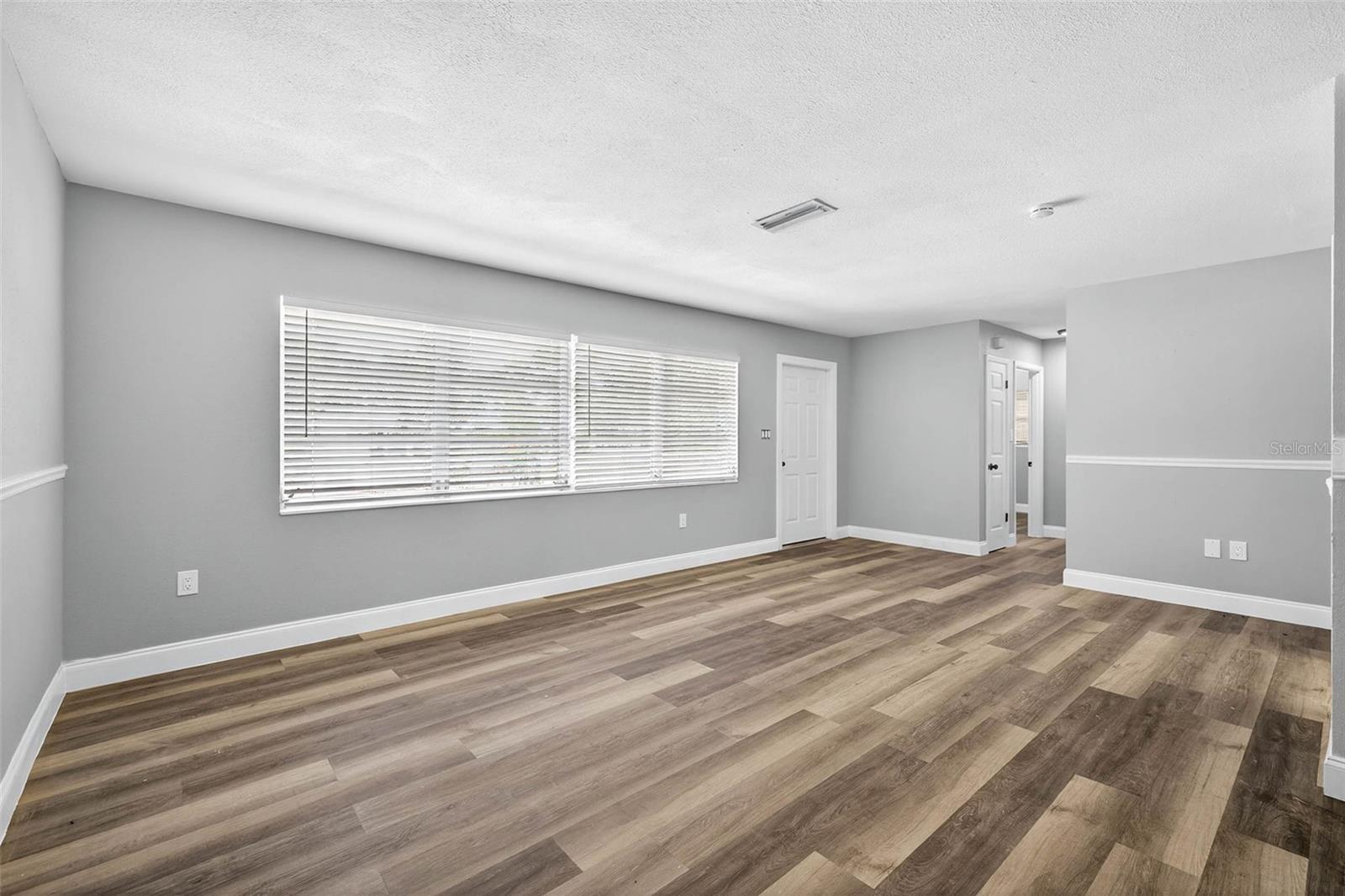 Image 8 of 27 For 1816 Bayshore Gardens Parkway