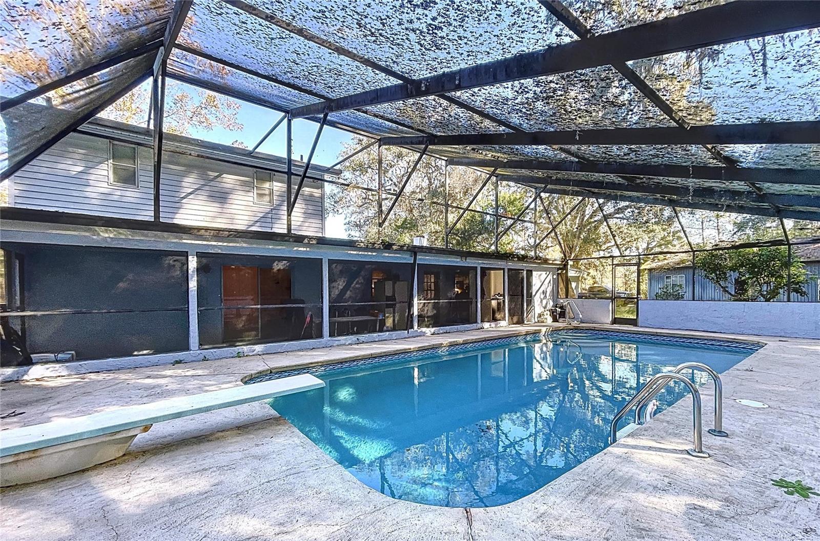 Image 5 of 91 For 9481 Patrick Street