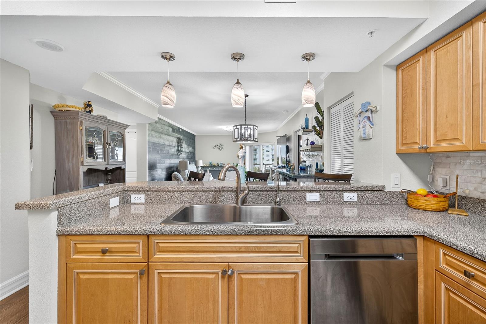 Image 10 of 55 For 4516 Seagull Drive 519
