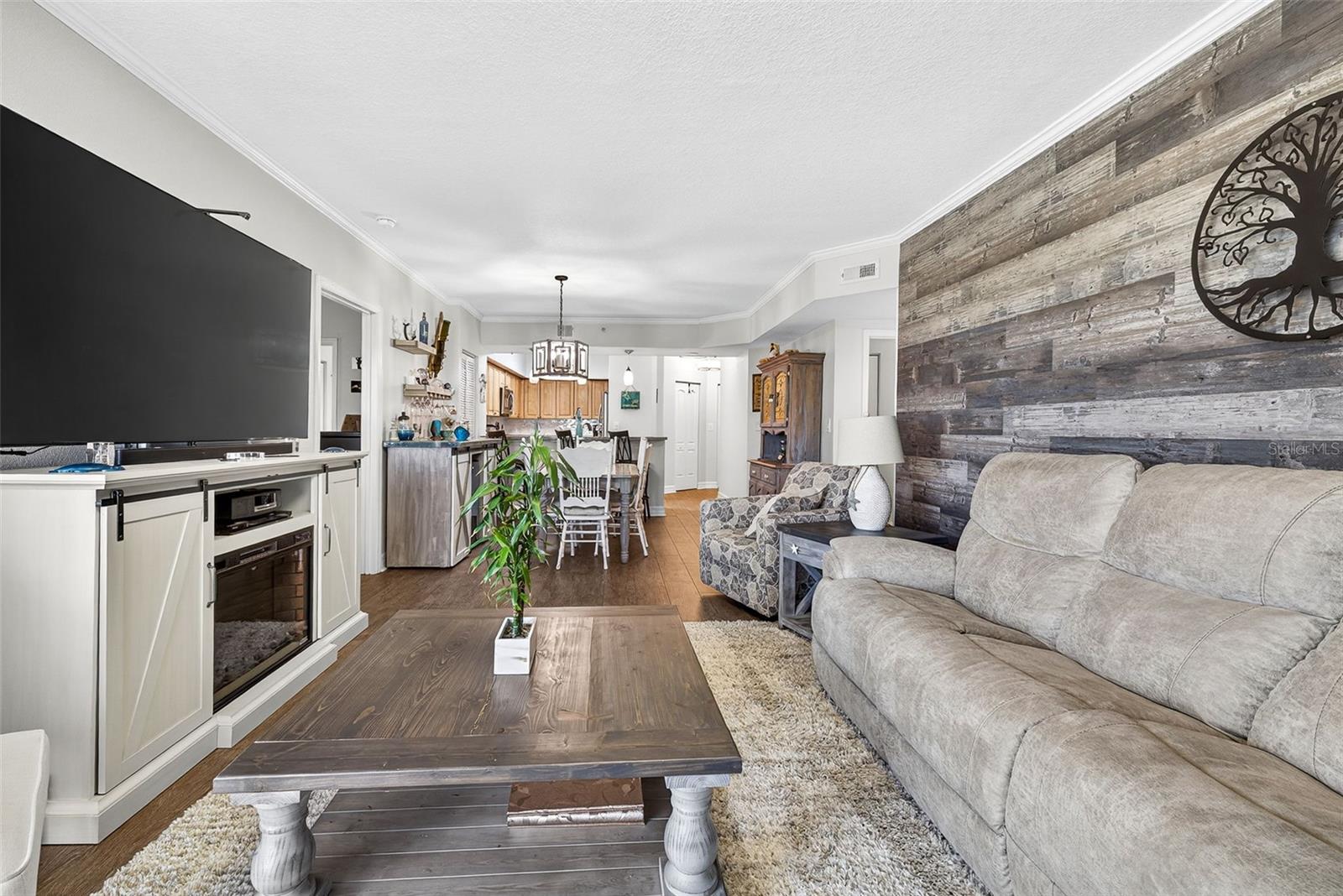 Image 16 of 55 For 4516 Seagull Drive 519