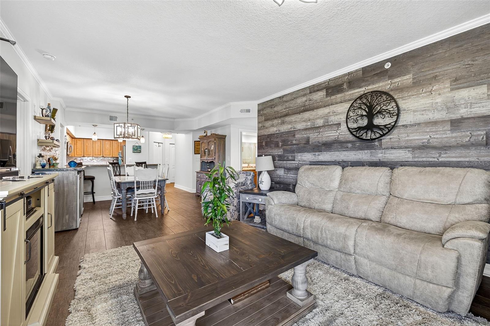 Image 17 of 55 For 4516 Seagull Drive 519