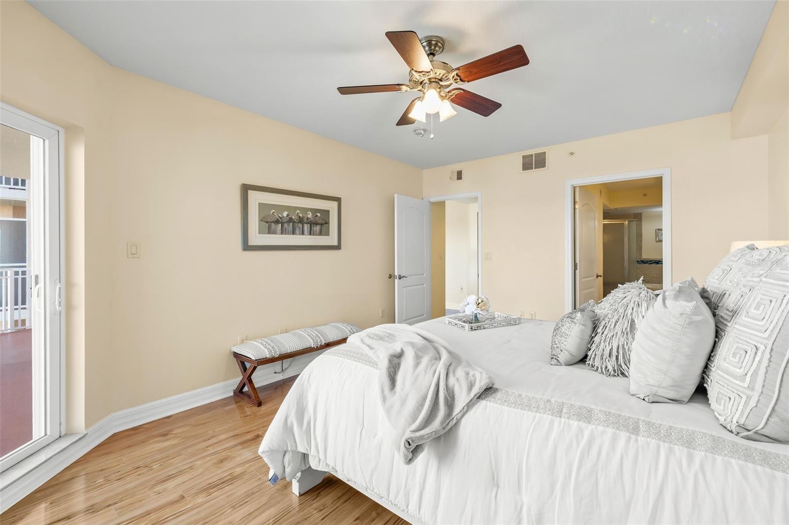 Image 23 of 29 For 4516 Seagull Drive 805