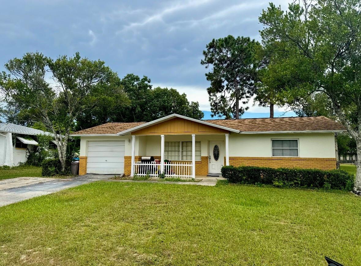 Listing Details for 6 Montana Street, BEVERLY HILLS, FL 34465