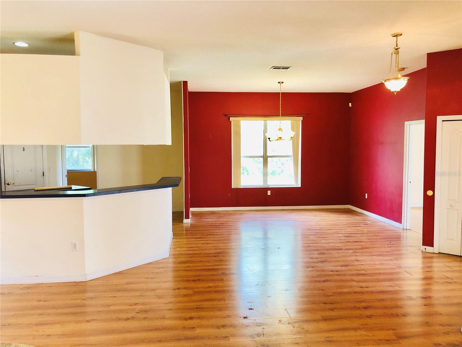 Image 17 of 49 For 3155 Aldoro Avenue