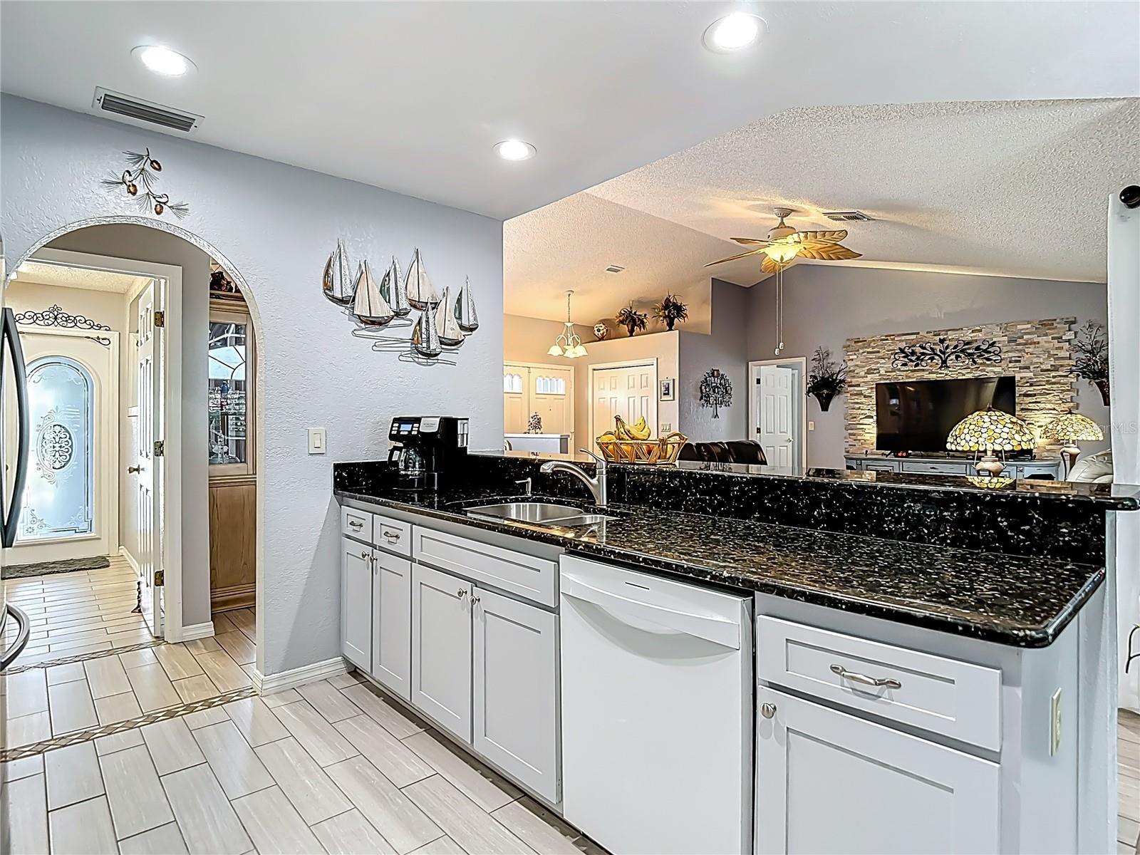Listing photo id 0 for 8716 Helmsly Lane