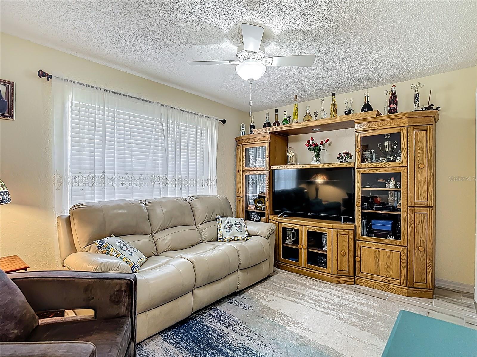 Listing photo id 38 for 8716 Helmsly Lane