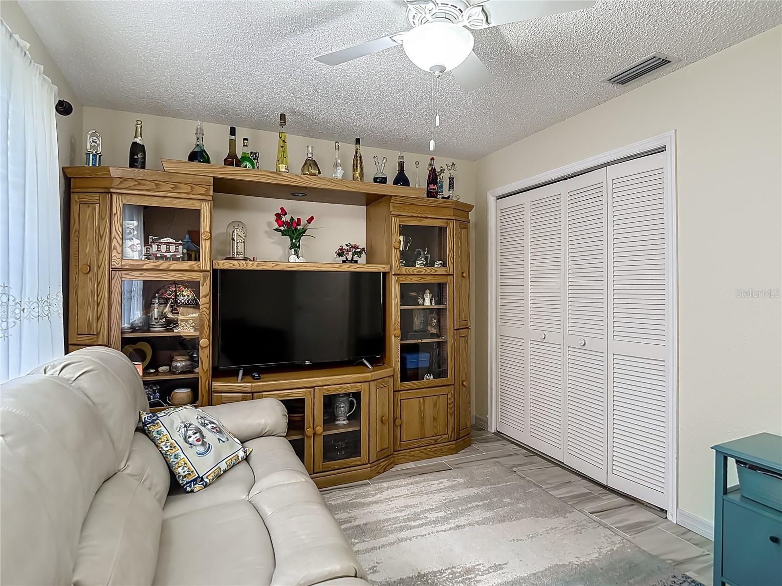 Listing photo id 39 for 8716 Helmsly Lane