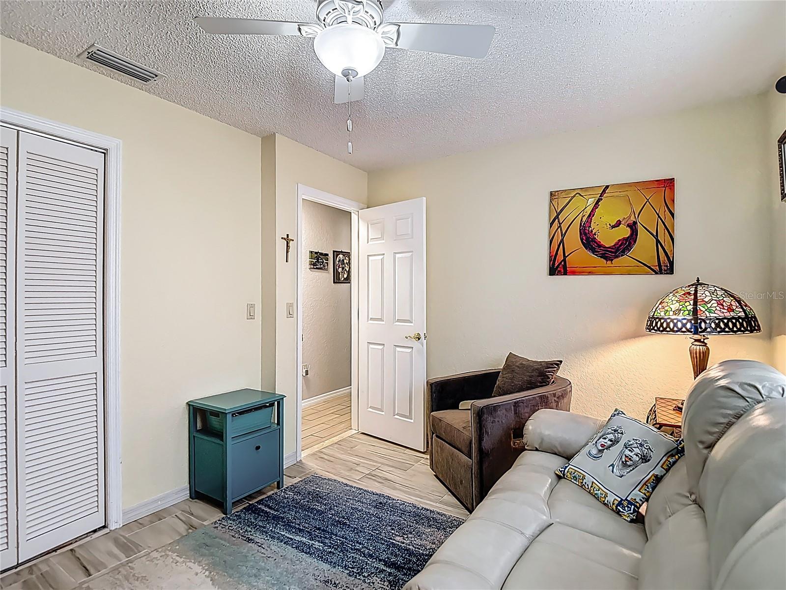 Listing photo id 40 for 8716 Helmsly Lane