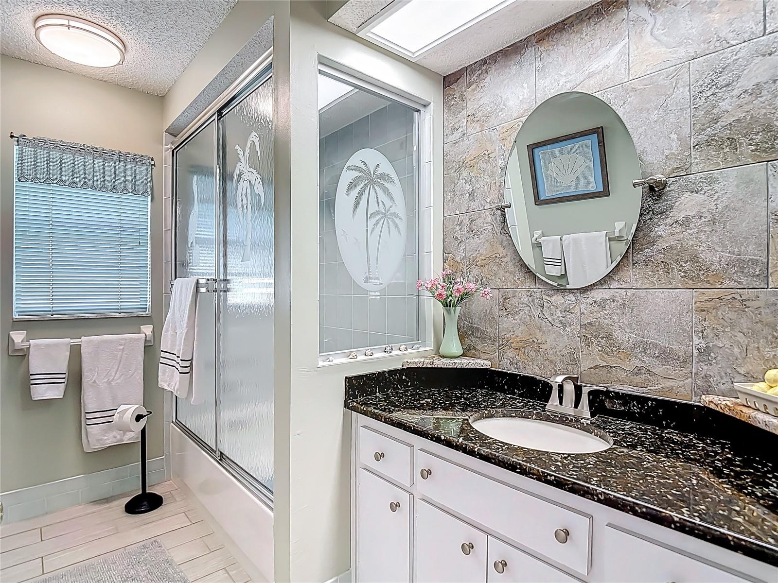 Listing photo id 41 for 8716 Helmsly Lane
