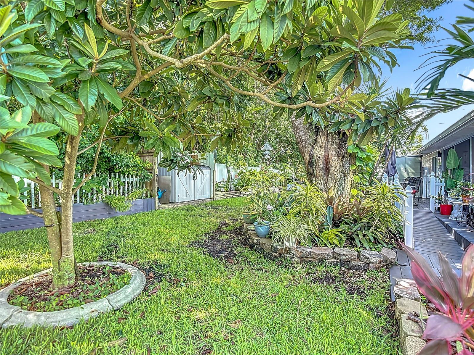 Listing photo id 64 for 8716 Helmsly Lane