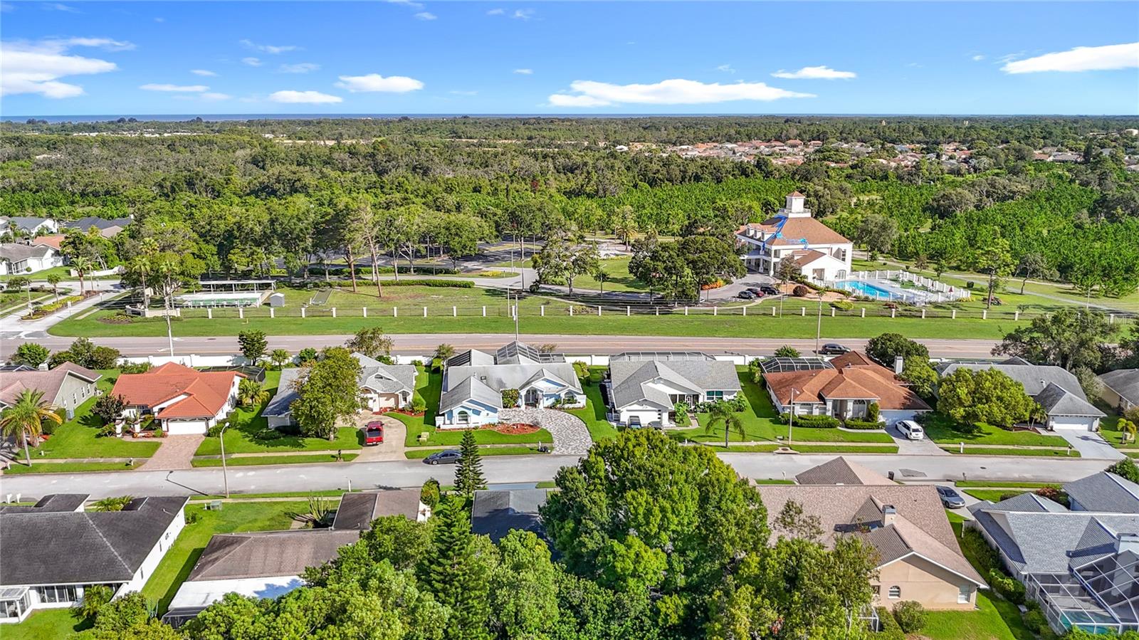 Listing photo id 68 for 8716 Helmsly Lane
