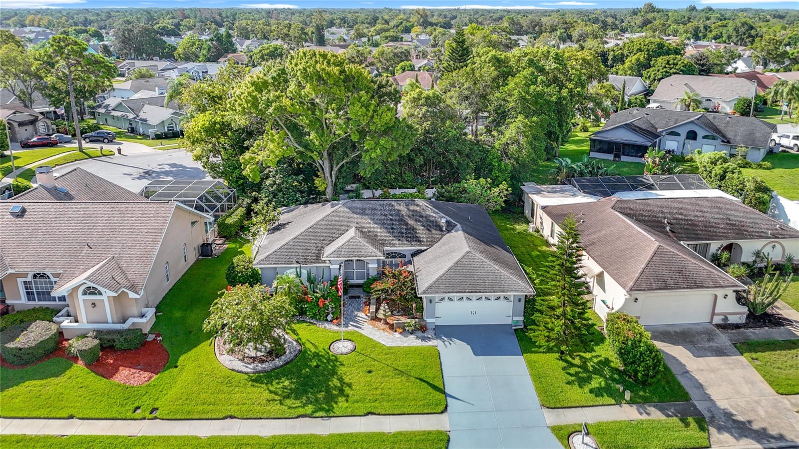 Listing photo id 74 for 8716 Helmsly Lane