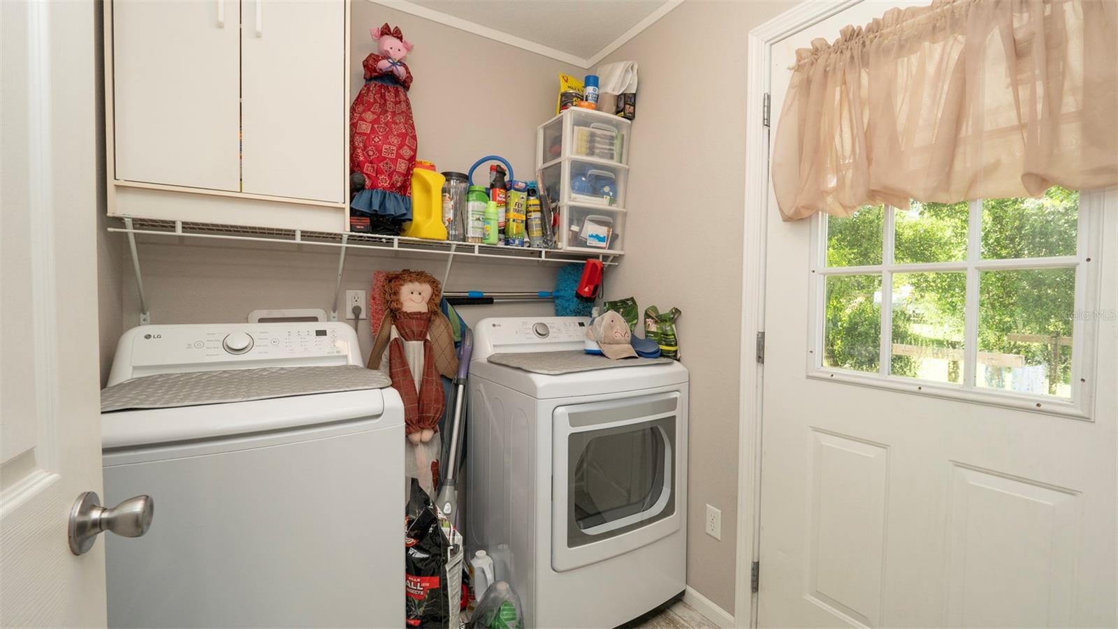 Image 12 of 39 For 16332 Nancy Avenue