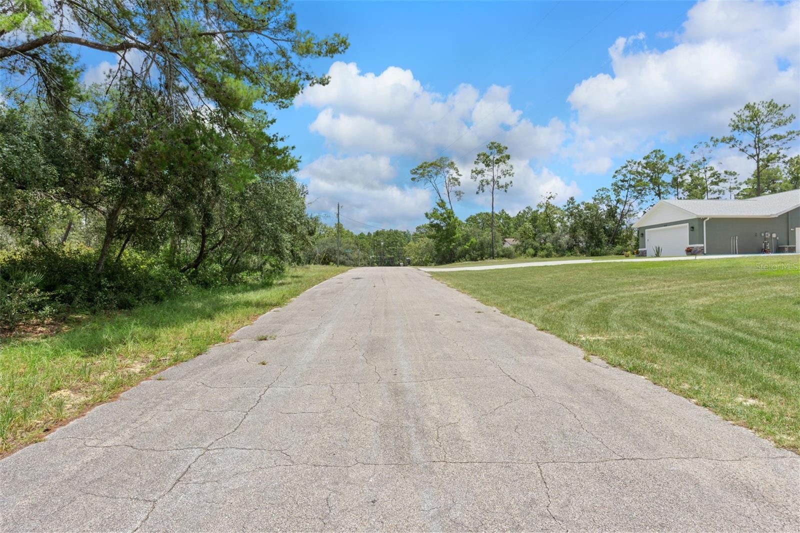 Image 17 of 18 For 7964 Gatewood Drive