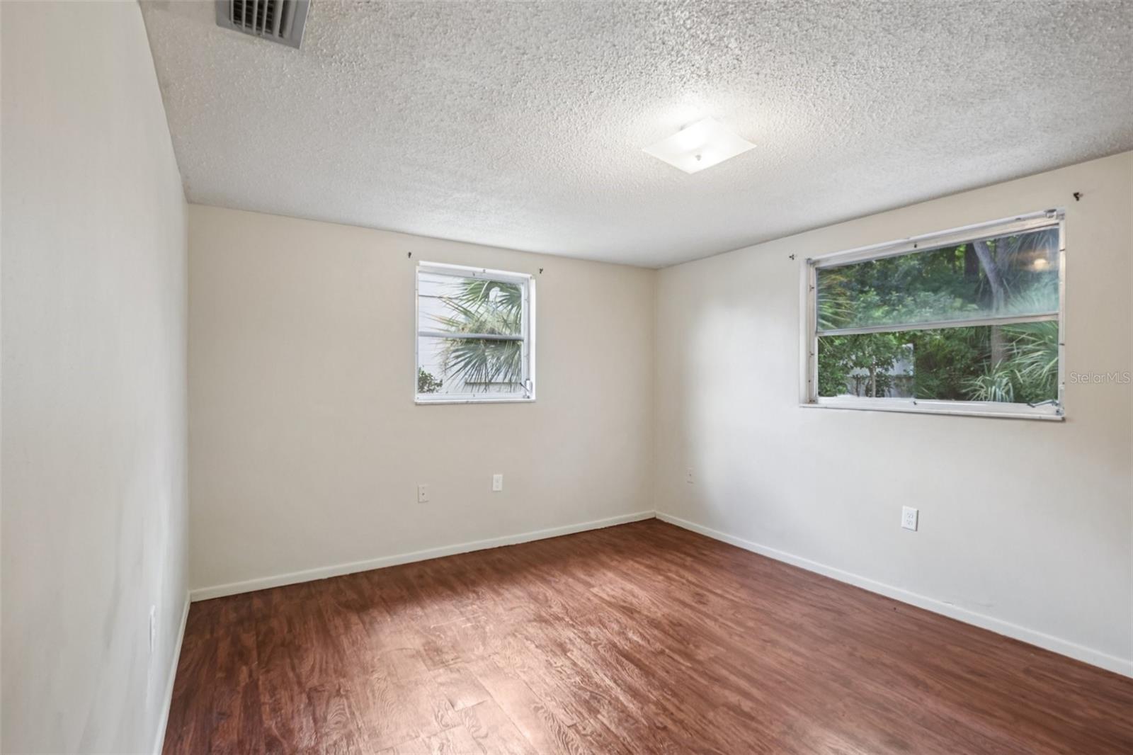 Image 15 of 33 For 6840 Mesa Verde Street