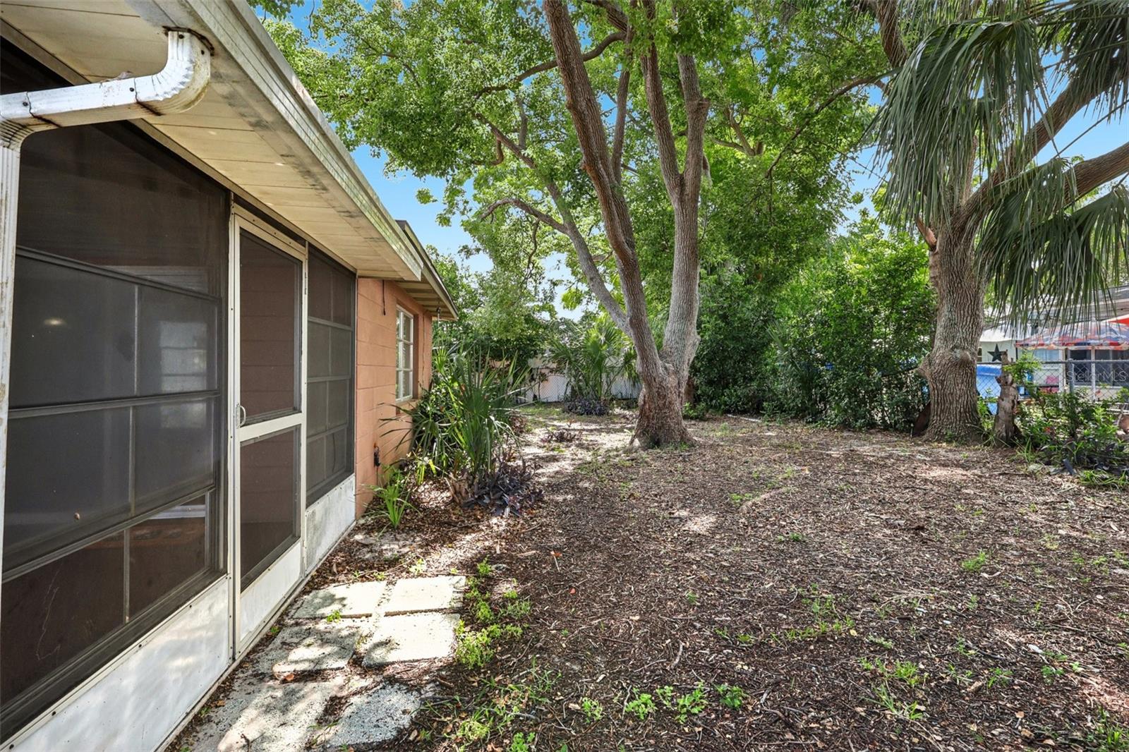 Image 26 of 33 For 6840 Mesa Verde Street