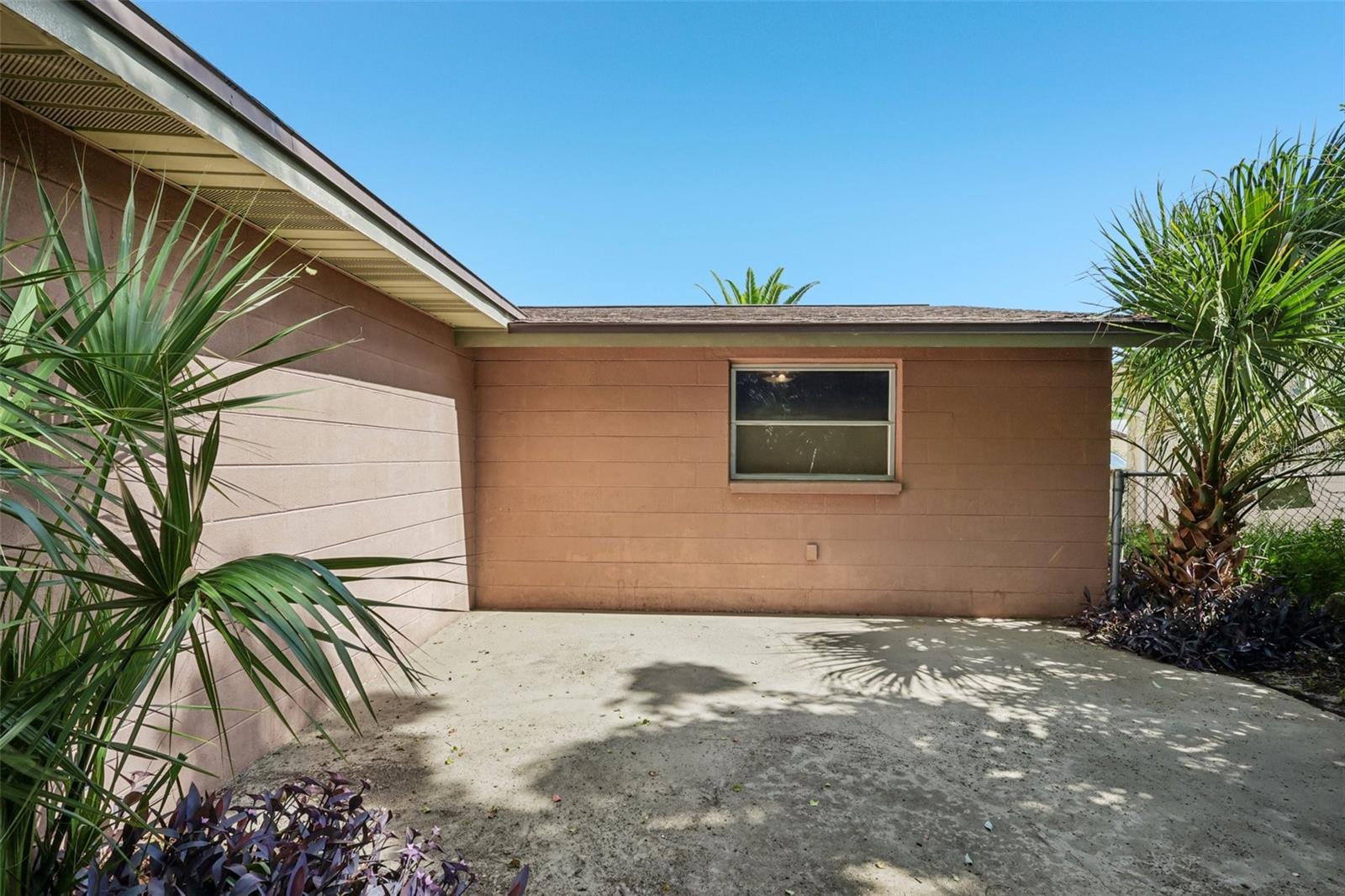 Image 29 of 33 For 6840 Mesa Verde Street