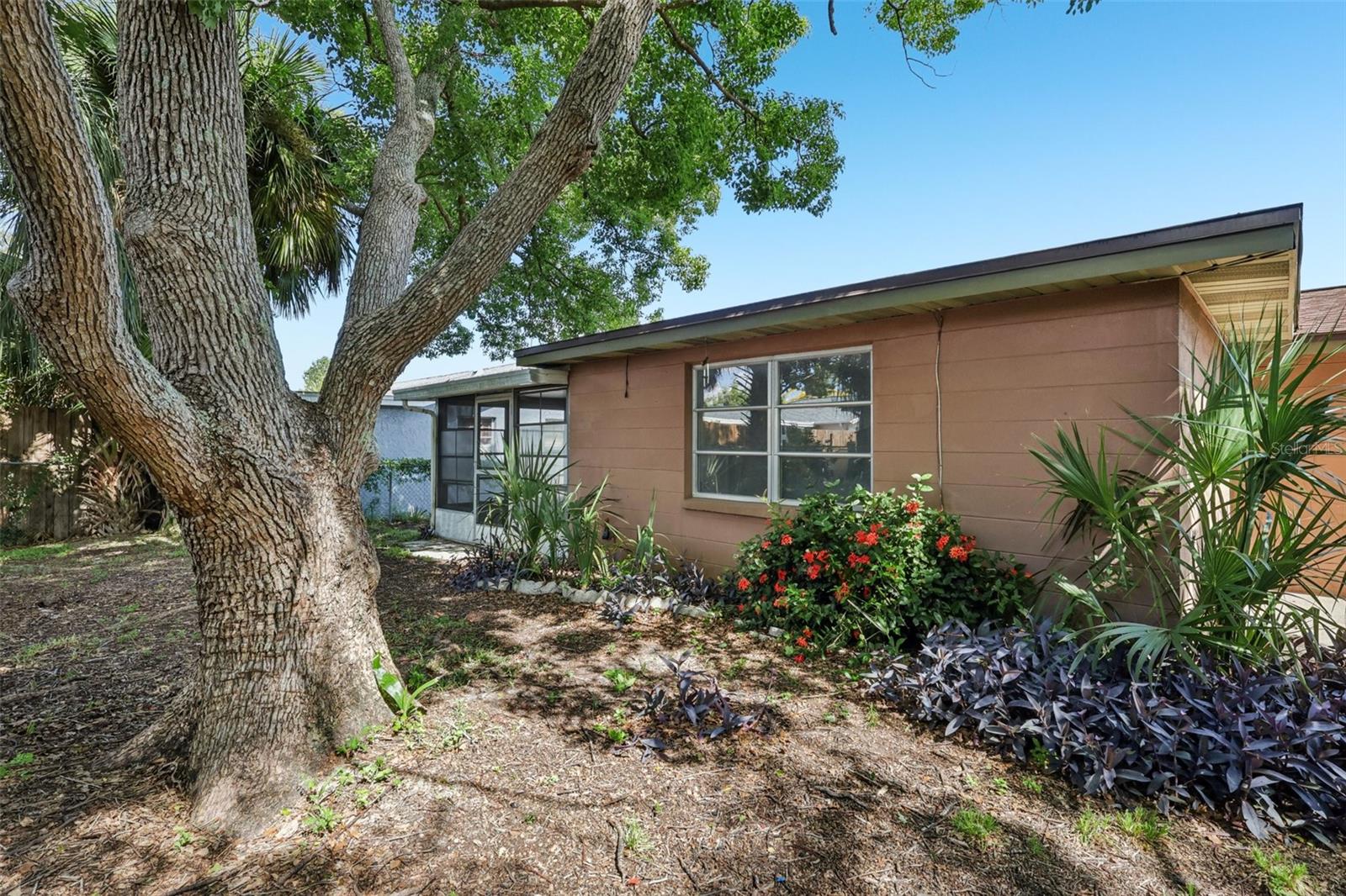 Image 30 of 33 For 6840 Mesa Verde Street