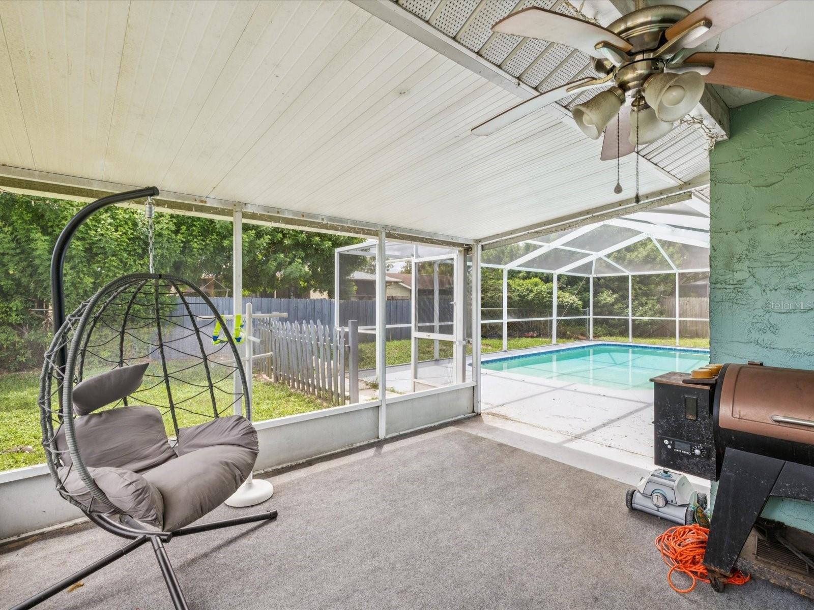Image 23 of 30 For 8730 Martinique Lane