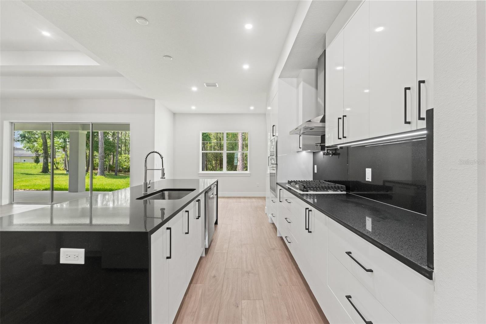 Image 15 of 61 For 4716 Hickory Oak Drive