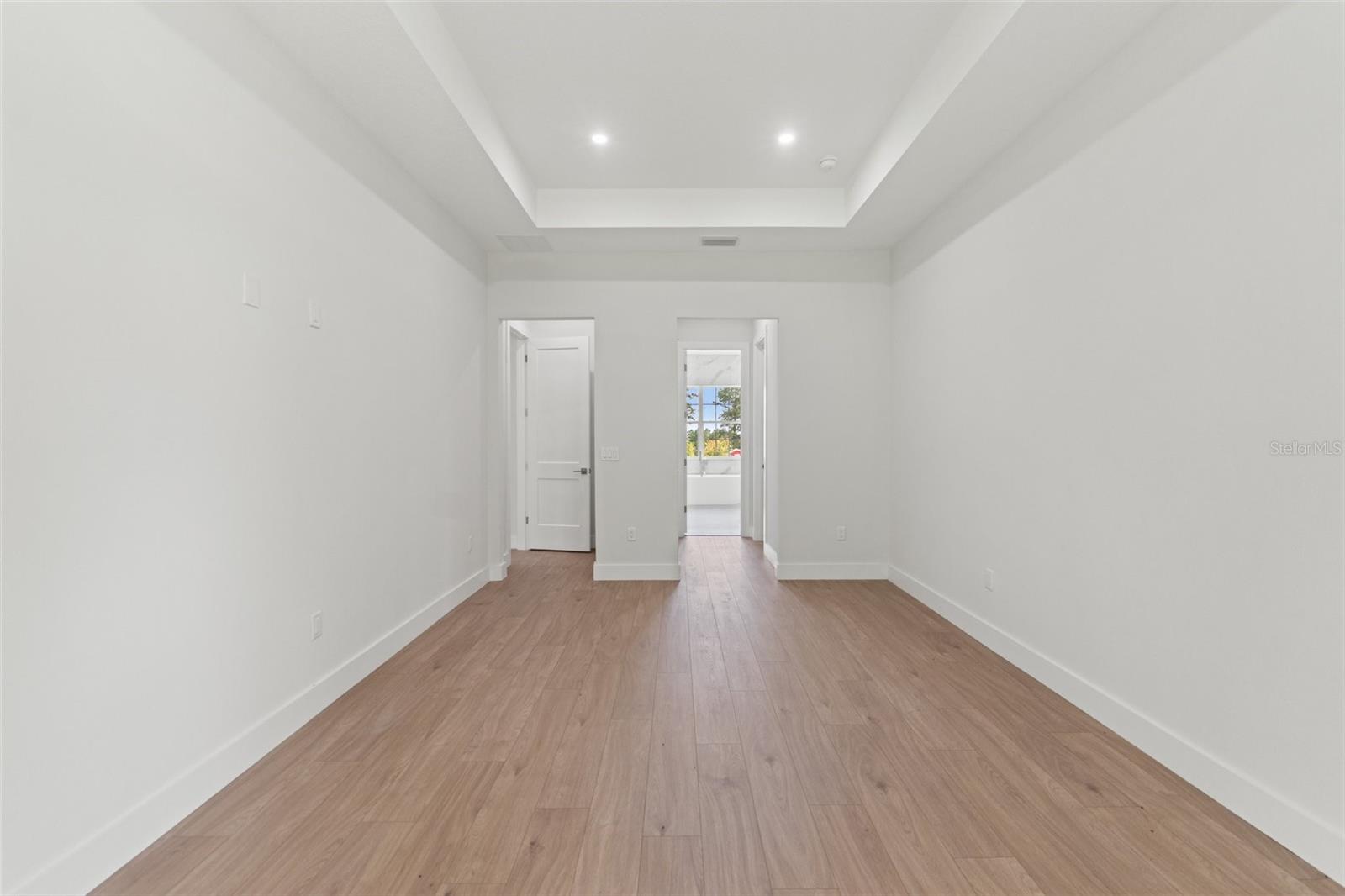 Image 29 of 61 For 4716 Hickory Oak Drive